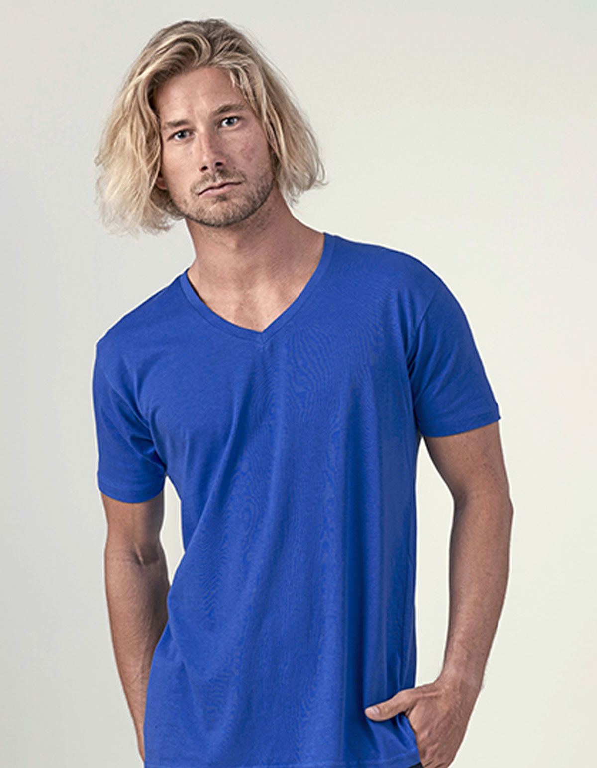 Urban V-Neck JHK 270