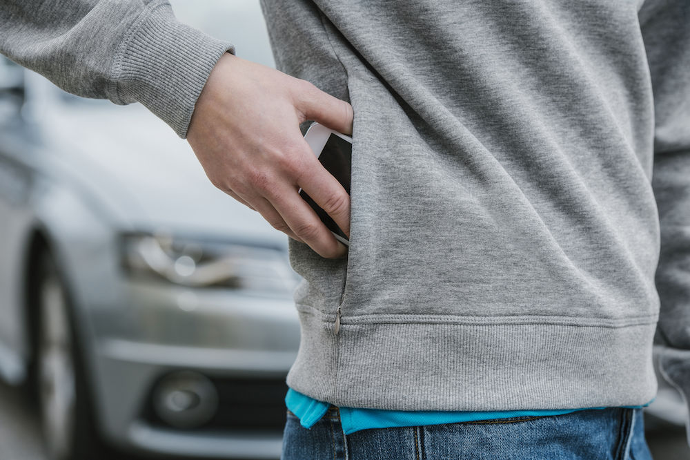 Praktische Seitentasche mit Reissverschluss