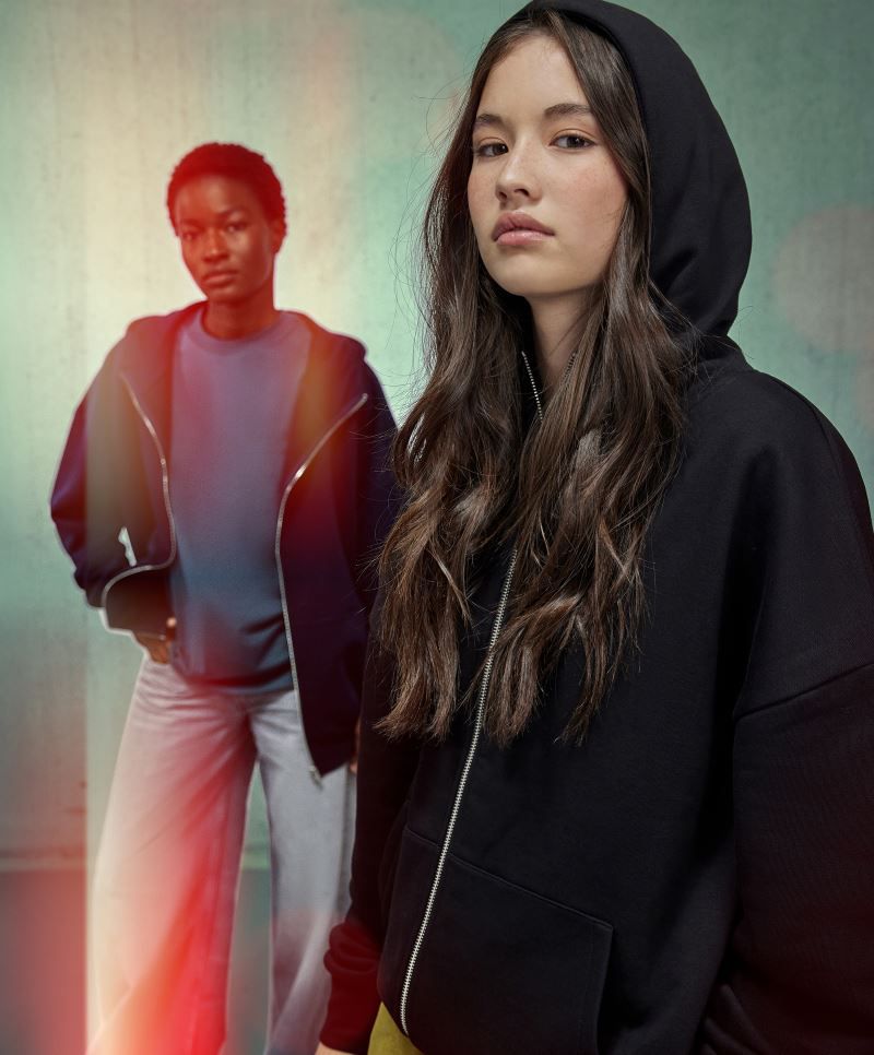 Schwere Oversize Kapuzen Sweatjacke B&C Collection IZ03